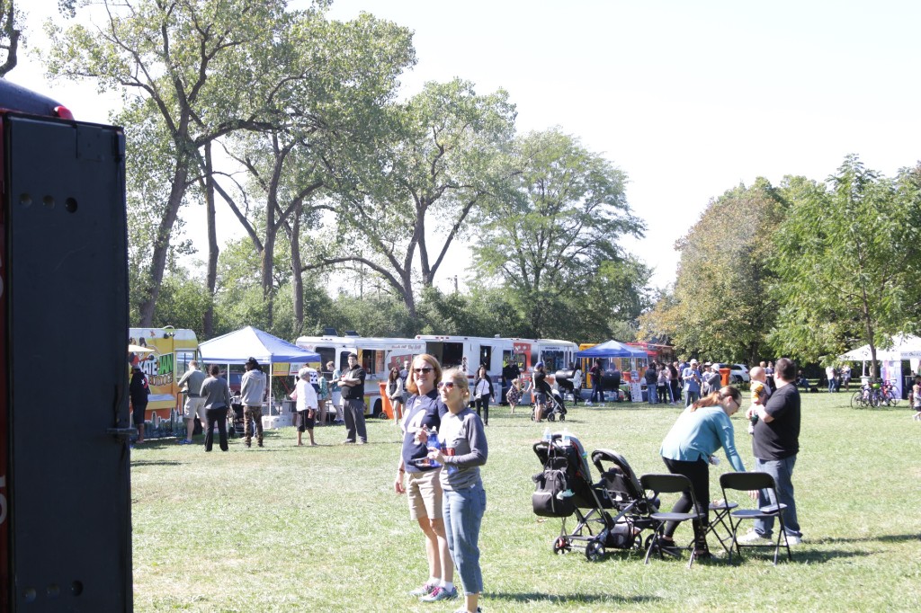 El Campeón Acapulco-style piña colada and mango colada tent at Labagh Woods.